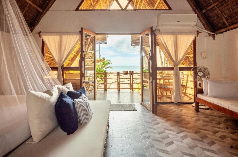 Surya Beach Resort Palawan Aborlan Екстер'єр фото