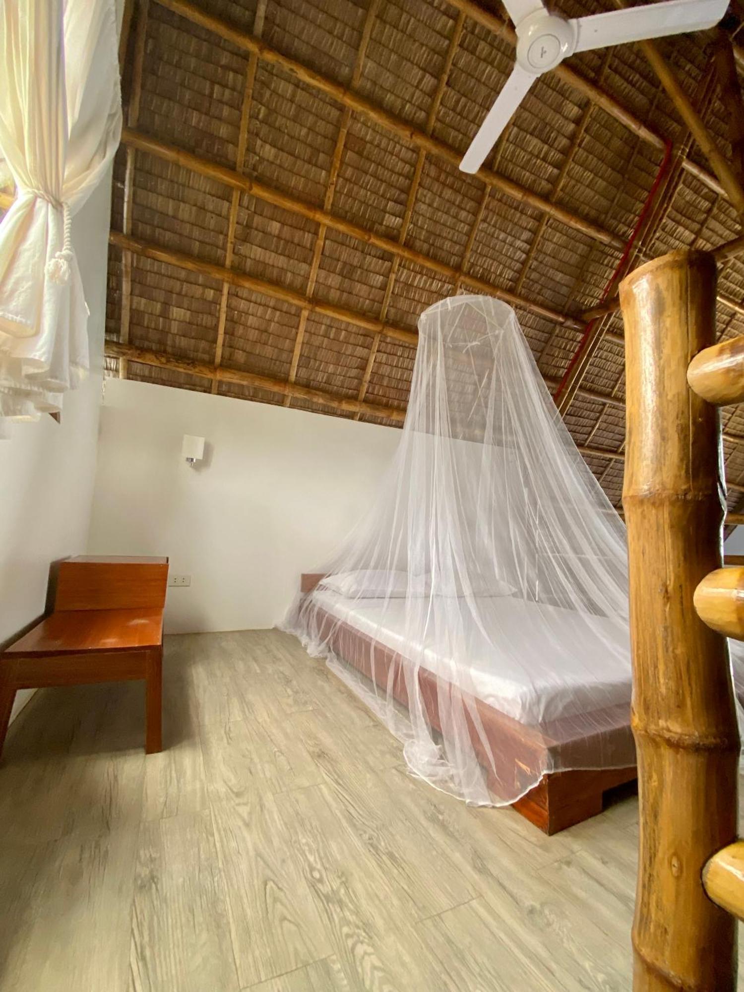 Surya Beach Resort Palawan Aborlan Екстер'єр фото